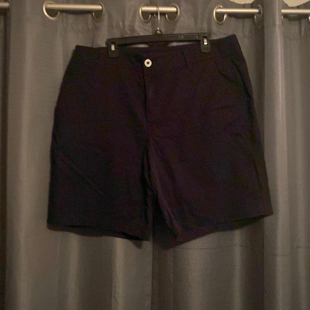 #5 black shorts LB